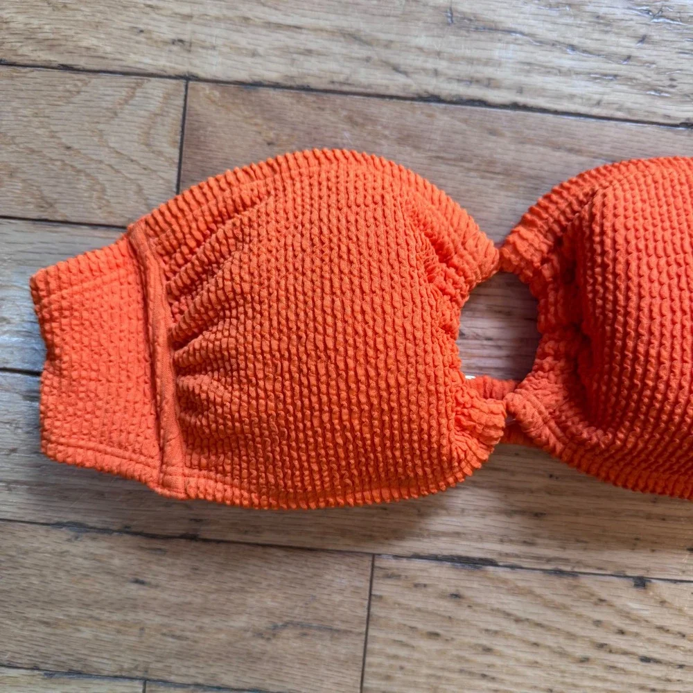 Wild Fable Neon Orange Smocked Bandeau Bikini Top O-Ring Cutout Small